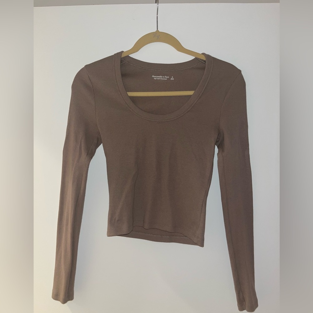 Abercrombie soft essentials long sleeve tee